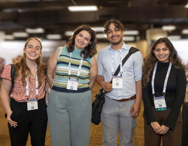 Students at AAPOR 2026